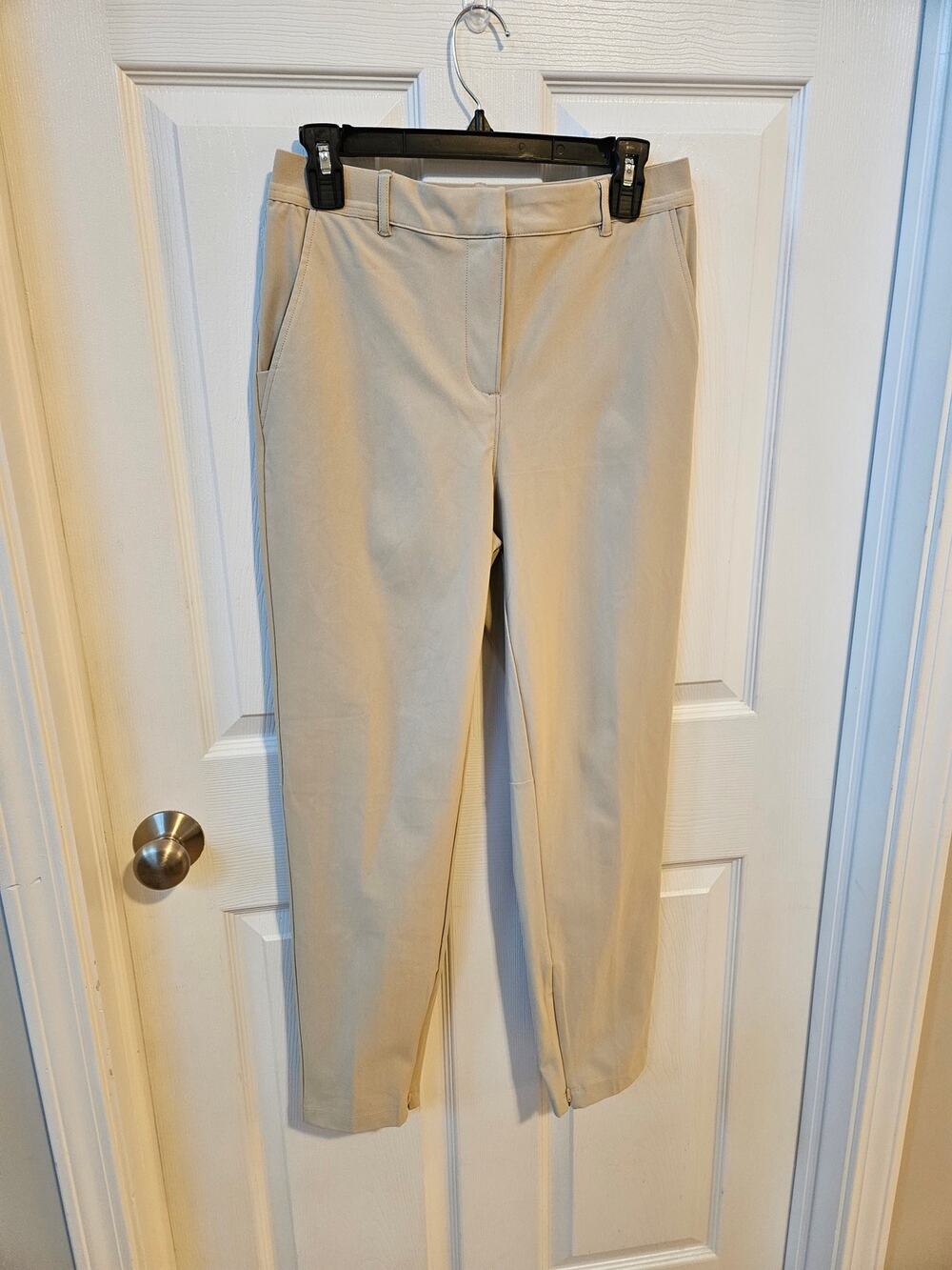 Calia by Carrie Underwood Women’s Size 6 Beige Pull On Ankle Pants Zip Hem